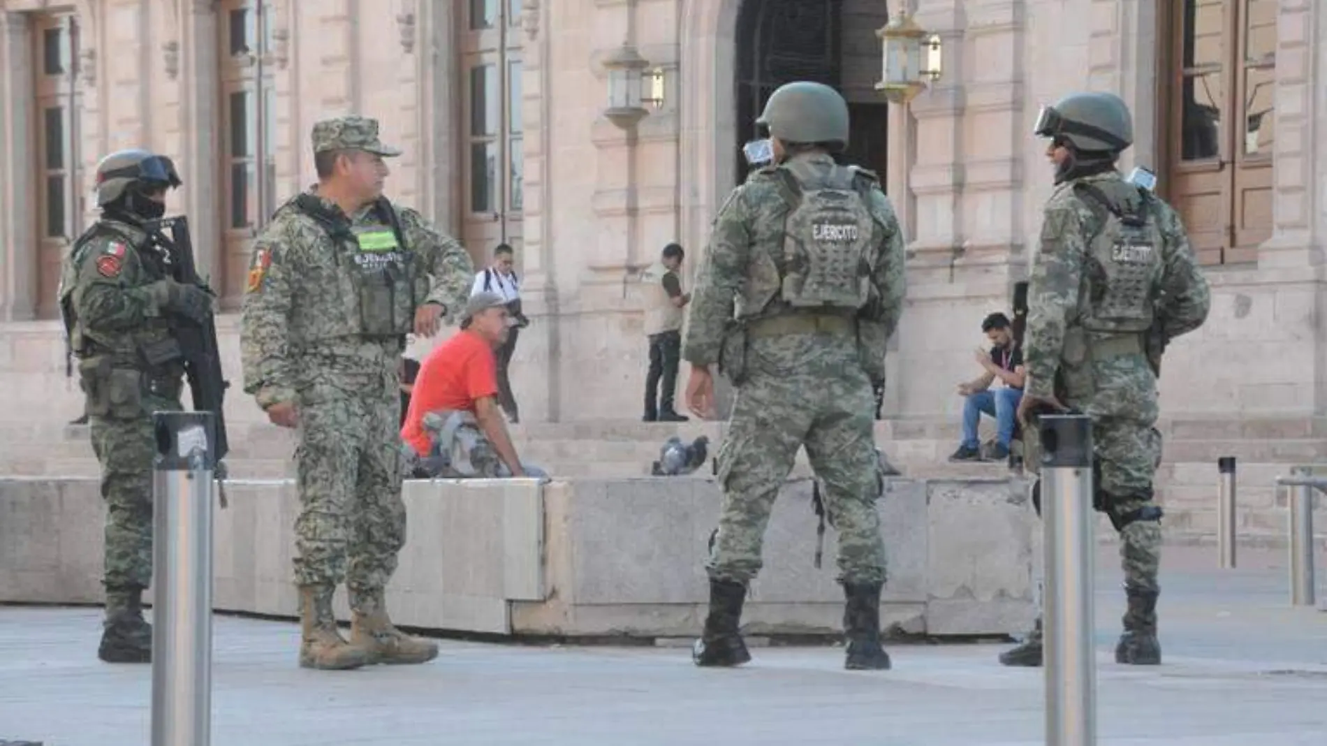 SEDENA Militares Ejército Palacio de Gobierno Mesa de Seguridad